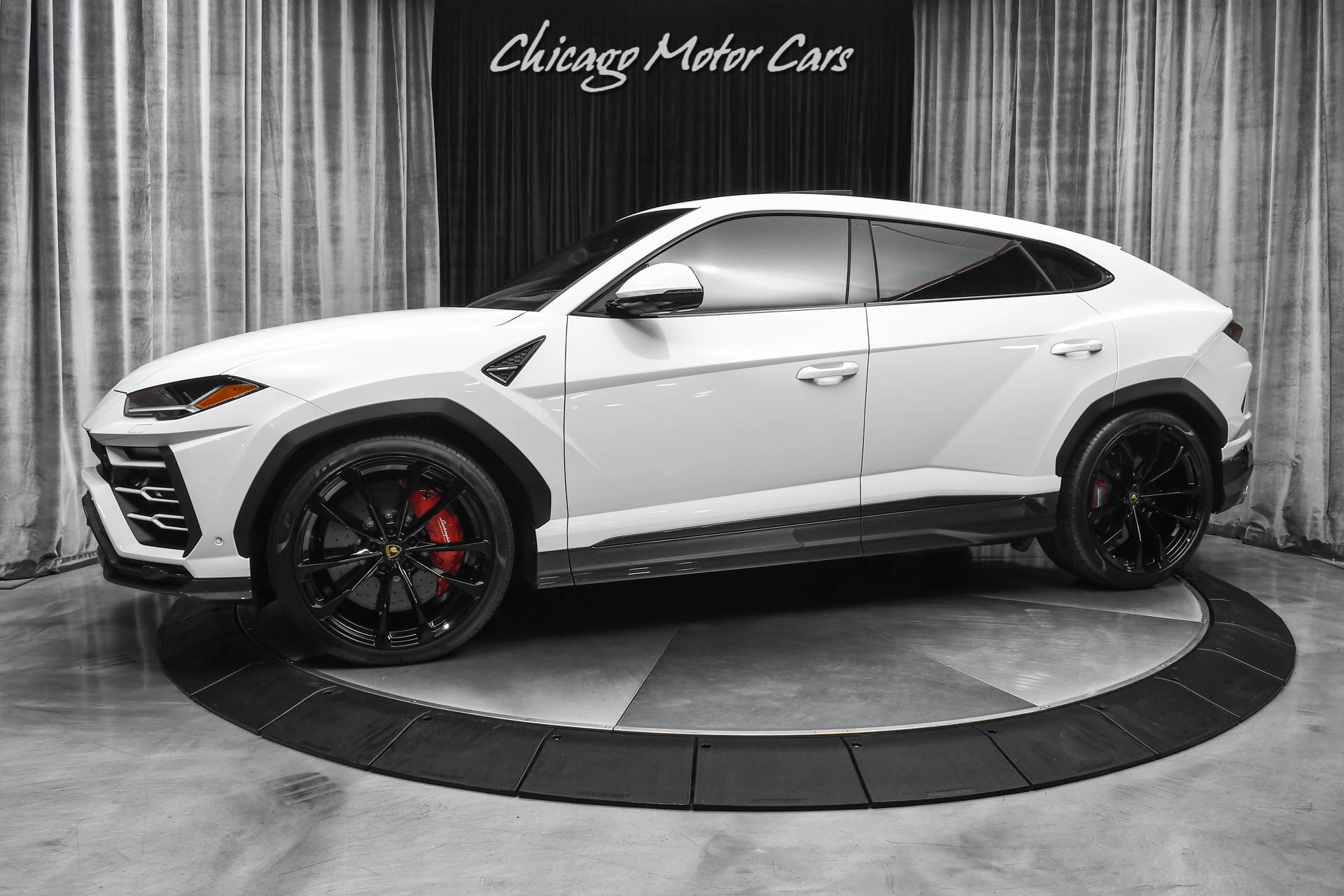 Used 2022 Lamborghini Urus SUV ONLY 700 Miles! TONS of Carbon! Advanced 3D Audio! Hot Spec! LOADED! for sale Sold at Chicago Motor Cars in West Chicago IL 60185 1