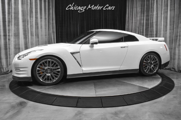 Used 2016 Nissan GT-R Premium Coupe 600+ WHP! HOT Color Combo! GTC Titan Titanium Exhaust! for sale Sold at Chicago Motor Cars in West Chicago IL 60185 1