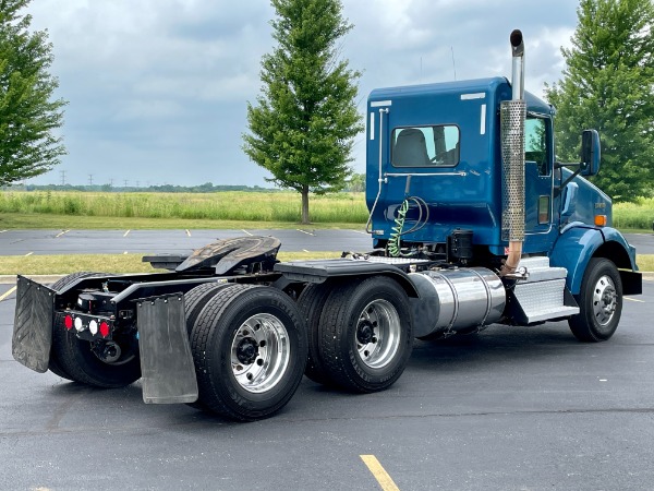 Used-2019-Kenworth-T800-Day-Cab---Cummins-X15---500-Horsepower---18-Speed-Manual