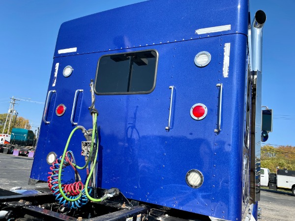 Used 2016 Kenworth W900L ICON 900 SLEEPER  44 BUILT CUMMINS ISX 550 HORSEPOWER 18 SPEED for sale $100,800 at Chicago Motor Cars in West Chicago IL 60185 6