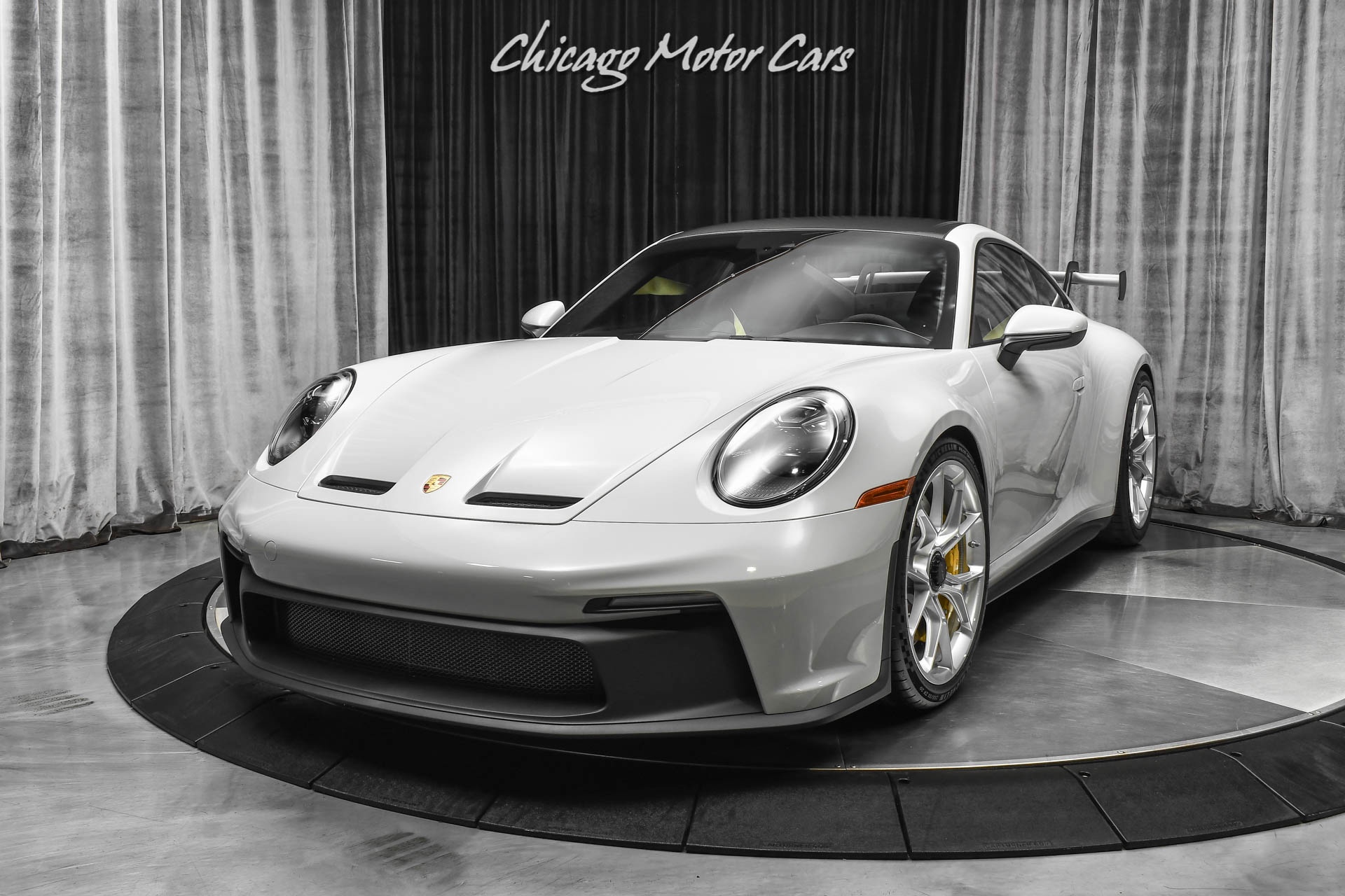 Used-2022-Porsche-911-GT3-Coupe-ONLY-25-Miles-6-Speed-Manual-Chalk-PCCB-HUGE-MSRP-LOADED