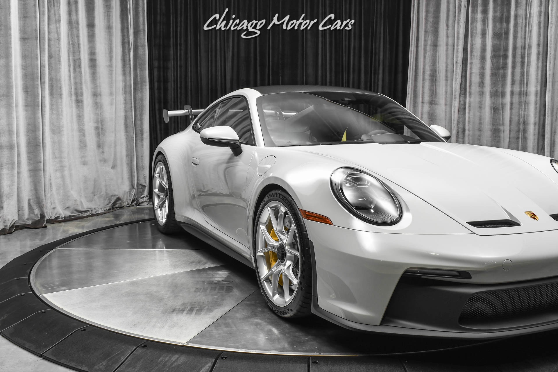 Used-2022-Porsche-911-GT3-Coupe-ONLY-25-Miles-6-Speed-Manual-Chalk-PCCB-HUGE-MSRP-LOADED