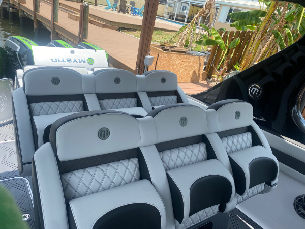 Used 2022 Mystic M4200 QUAD MERCURY 300R - CENTER CONSOLE - ONLY 30 HOURS! for sale Sold at Chicago Motor Cars in West Chicago IL 60185 5
