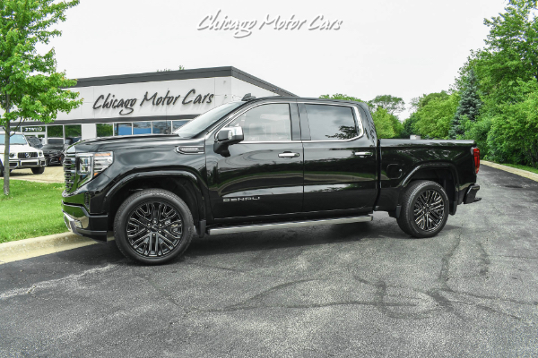 Used 2022 GMC Sierra 1500 Denali Ultimate 4WD Crew Cab Pickup ONLY 42 Miles! Duramax Diesel! LOADED for sale Sold at Chicago Motor Cars in West Chicago IL 60185 1