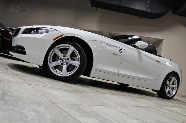 New-2011-BMW-Z4-sDrive30i