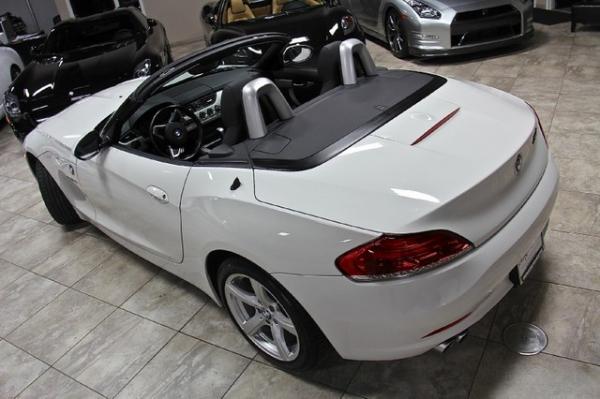 New-2011-BMW-Z4-sDrive30i