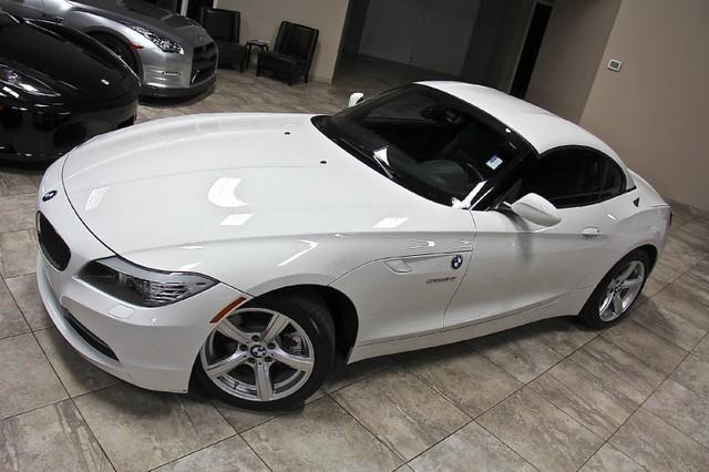 New-2011-BMW-Z4-sDrive30i