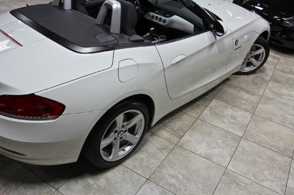 New-2011-BMW-Z4-sDrive30i