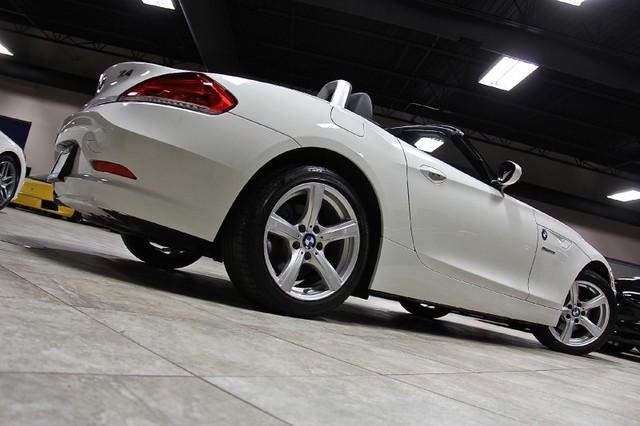 New-2011-BMW-Z4-sDrive30i