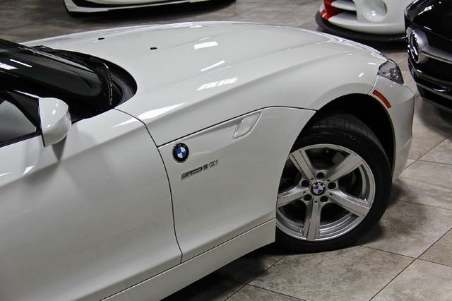 New-2011-BMW-Z4-sDrive30i