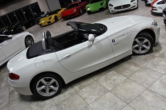 New-2011-BMW-Z4-sDrive30i