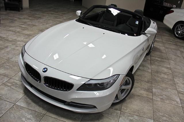 New-2011-BMW-Z4-sDrive30i