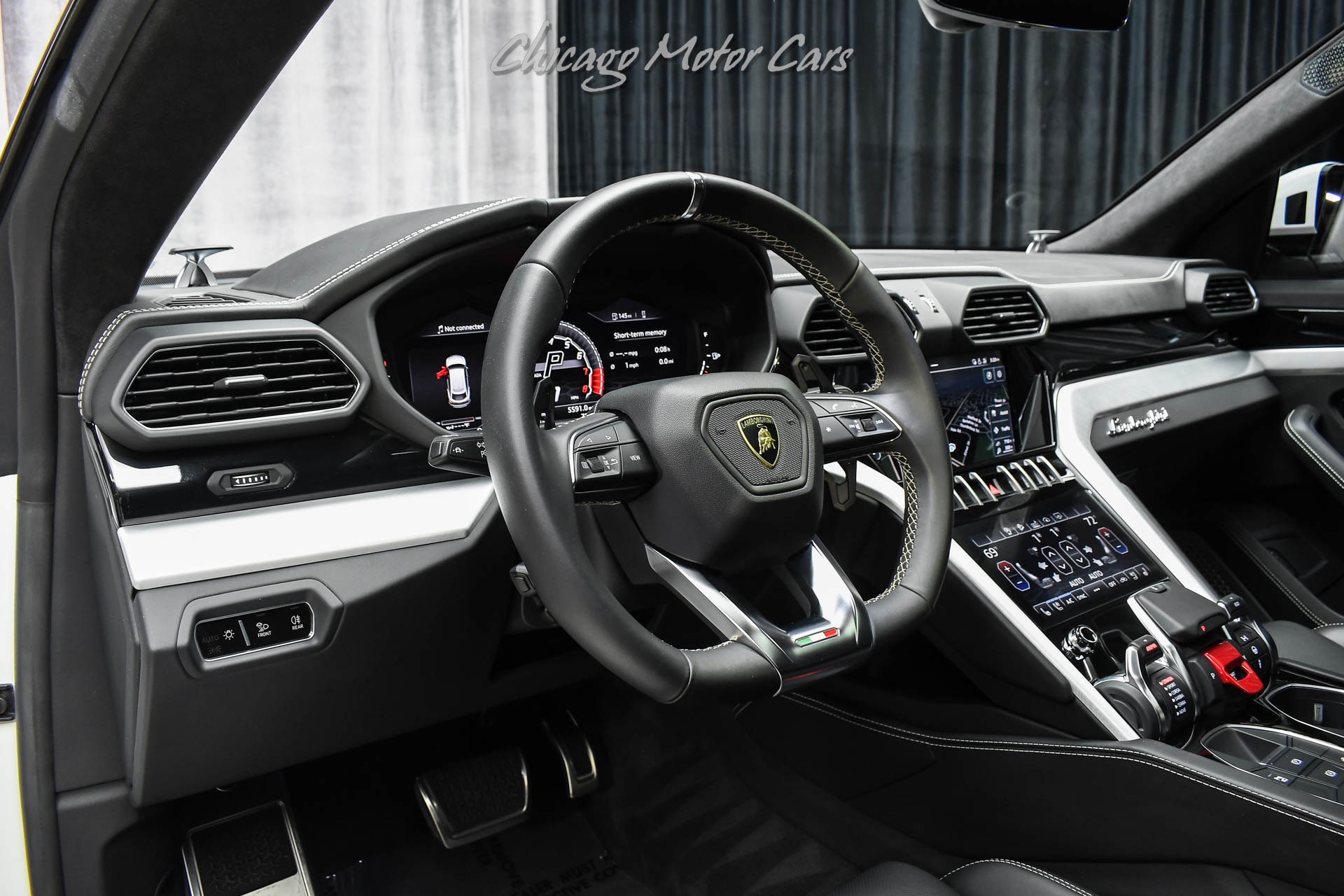 Used-2020-Lamborghini-Urus-SUV-VOSSEN-Wheels-Upgraded-Exhaust-B-O-3D-Comfort-Seats