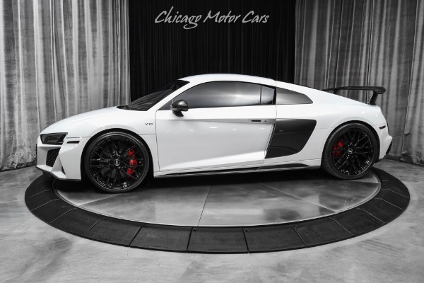 Used 2020 Audi R8 5.2 quattro V10 performance Coupe ONLY 10K Miles Suzuka Grey Carbon LOADED for sale $219,800 at Chicago Motor Cars in West Chicago IL