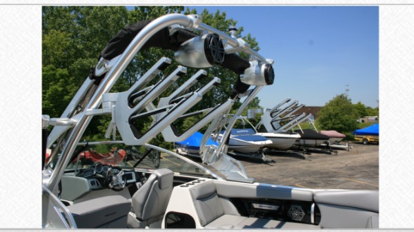 Used-2016-Mastercraft-X26-Surf-Boat-Ilmor-V8-FRESH-SERVICE-BOW-THRUSTER-ONLY-221-HOURS