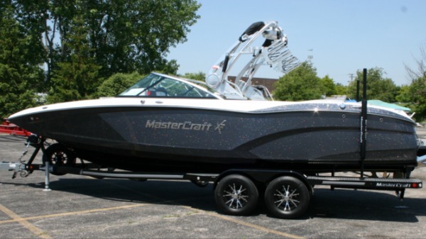 Used 2016 Mastercraft X26 Surf Boat-Ilmor V8-FRESH SERVICE-BOW THRUSTER-ONLY 221 HOURS! for sale Sold at Chicago Motor Cars in West Chicago IL 60185 1