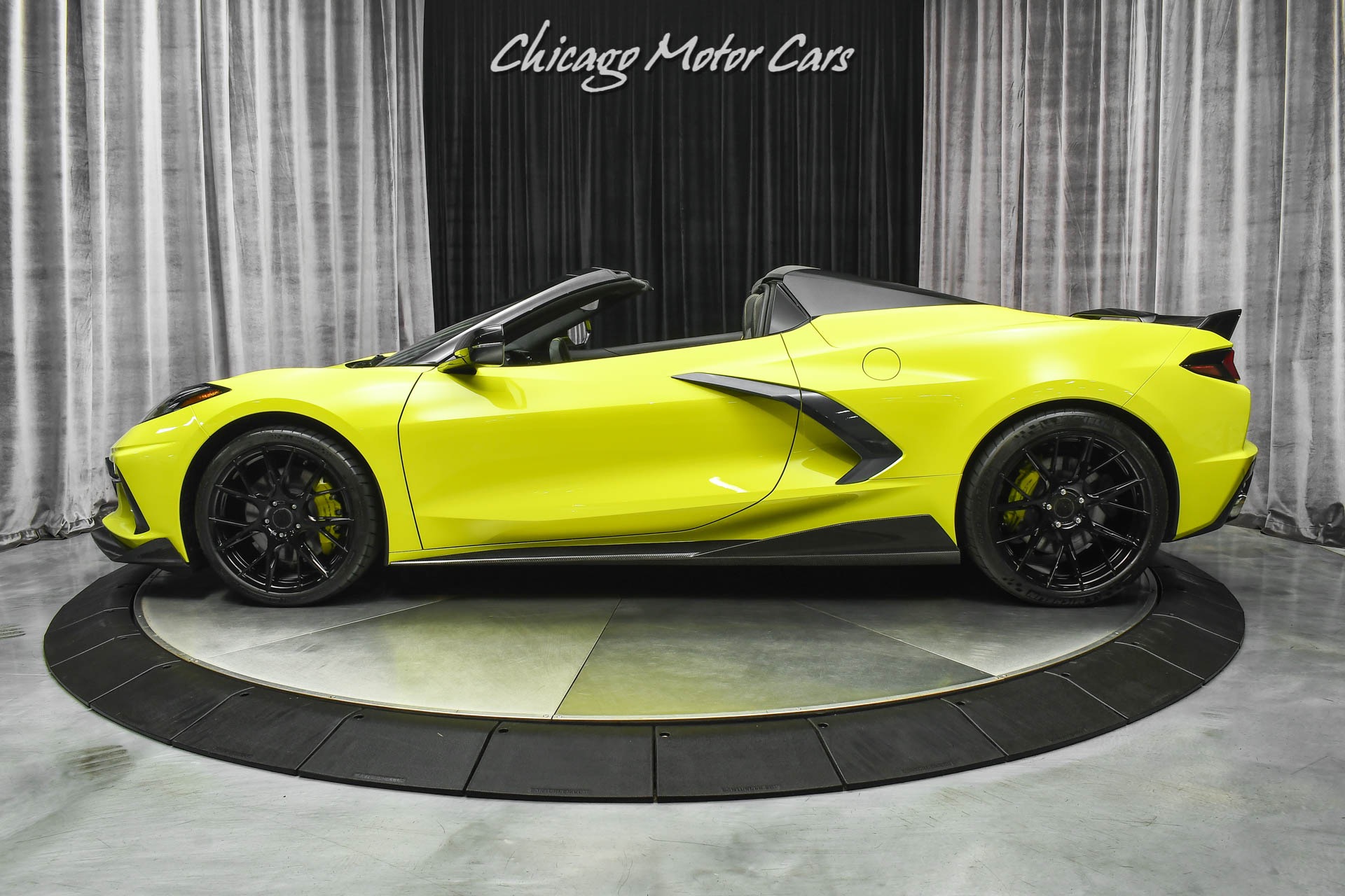 Used-2022-Chevrolet-Corvette-Stingray-3LT-Convertible-2-Sets-of-Wheels-HARD-LOADED-CarbonFiber-FrontLift