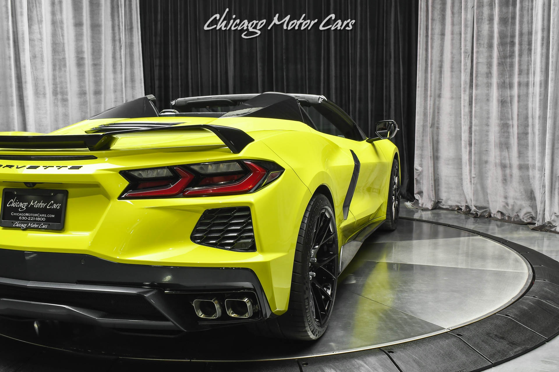 Used-2022-Chevrolet-Corvette-Stingray-3LT-Convertible-2-Sets-of-Wheels-HARD-LOADED-CarbonFiber-FrontLift