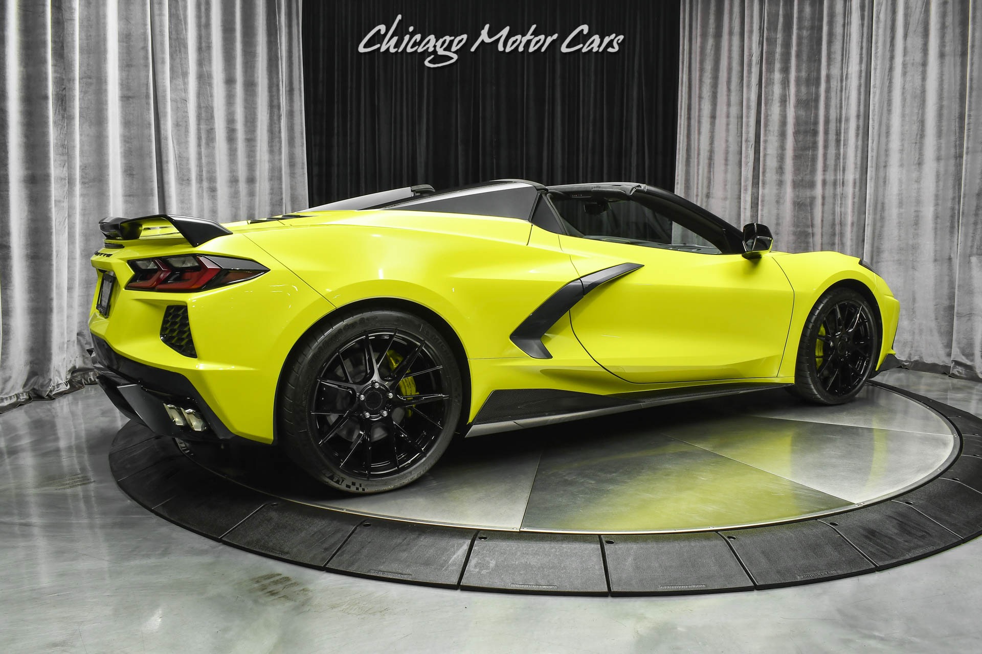 Used-2022-Chevrolet-Corvette-Stingray-3LT-Convertible-2-Sets-of-Wheels-HARD-LOADED-CarbonFiber-FrontLift