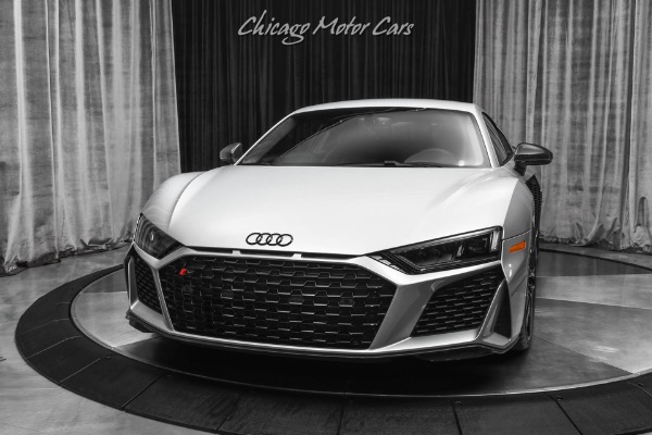 Used 2020 Audi R8 5.2 quattro V10 performance Coupe Carbon Pkg! B&O! Front PPF! LOADED! for sale Sold at Chicago Motor Cars in West Chicago IL 60185 2