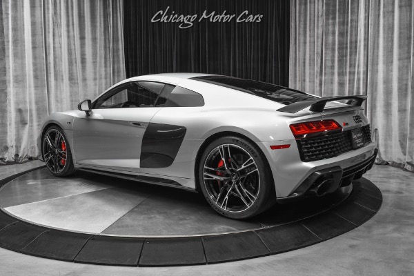 Used 2020 Audi R8 5.2 quattro V10 performance Coupe Carbon Pkg! B&O! Front PPF! LOADED! for sale Sold at Chicago Motor Cars in West Chicago IL 60185 3