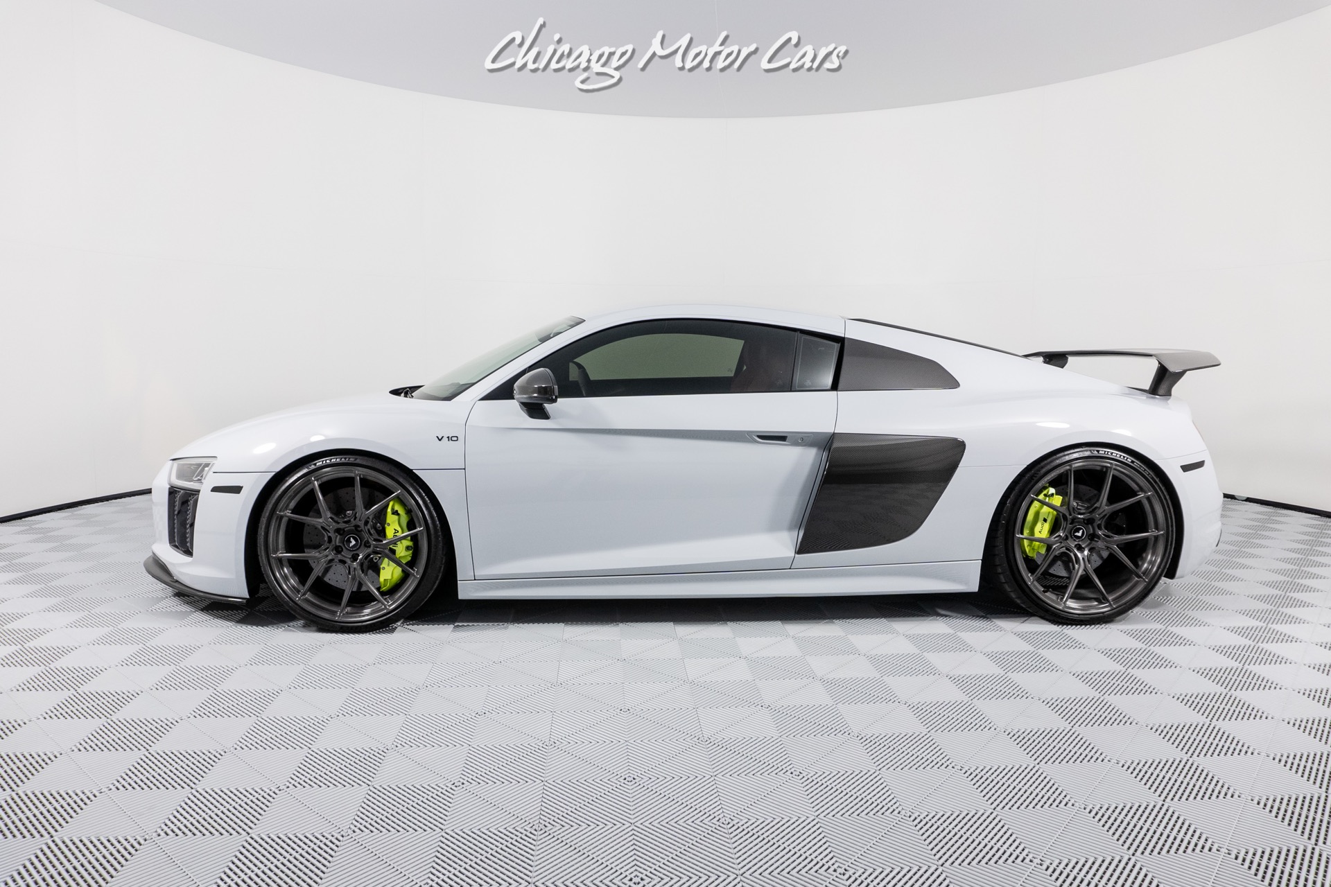 Used-2017-Audi-R8-52-quattro-V10-Plus--FULL-VORSTEINER-KIT-SOUL-PERFORMANCE-EXHAUST