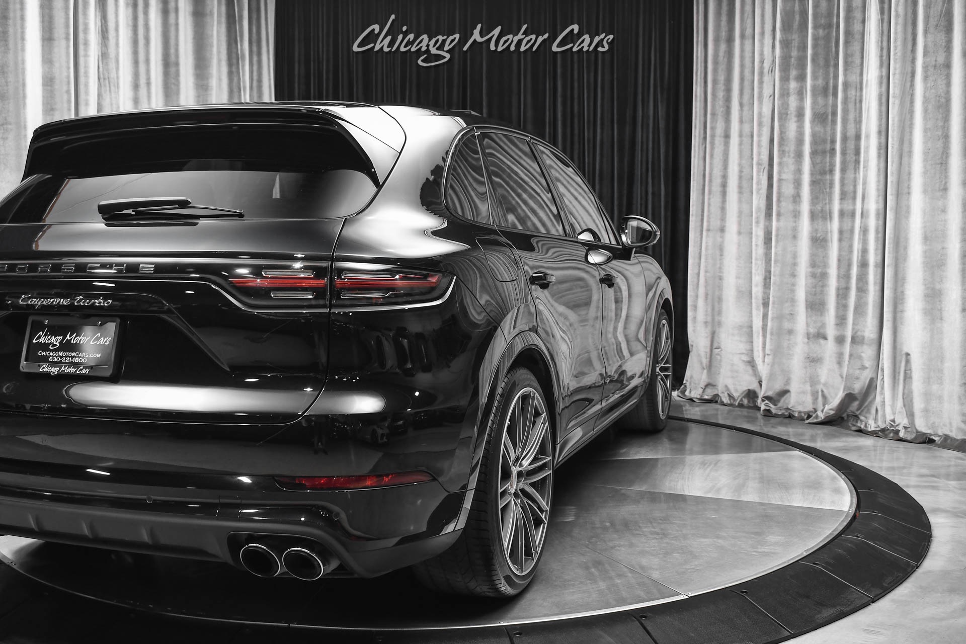 Used-2019-Porsche-Cayenne-Turbo-SUV-Premium-Pkg-Plus-Carbon-Pkg-Sport-Exhaust-LOADED