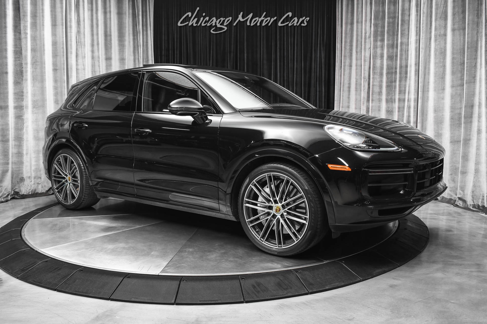 Used-2019-Porsche-Cayenne-Turbo-SUV-Premium-Pkg-Plus-Carbon-Pkg-Sport-Exhaust-LOADED