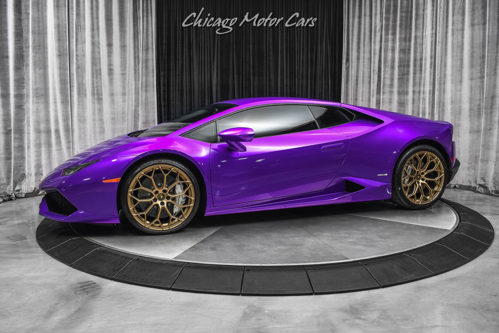 Used 2017 Lamborghini Huracan LP610-4 Coupe LOW Miles! RARE Viola