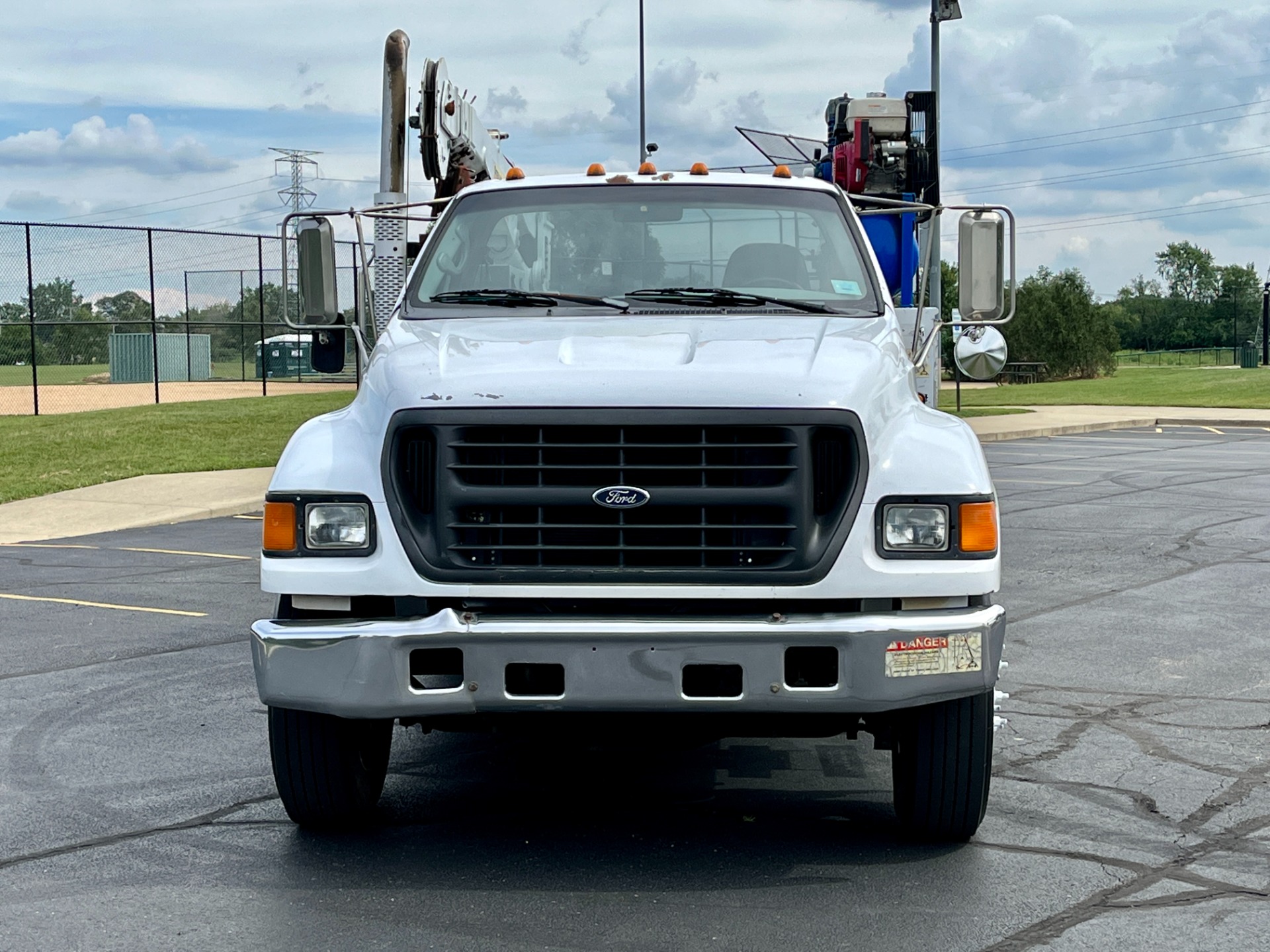 Used-2003-Ford-F650-SERVICE-TRUCK---CUMMINS-DIESEL---STELLAR-10K-CRANE