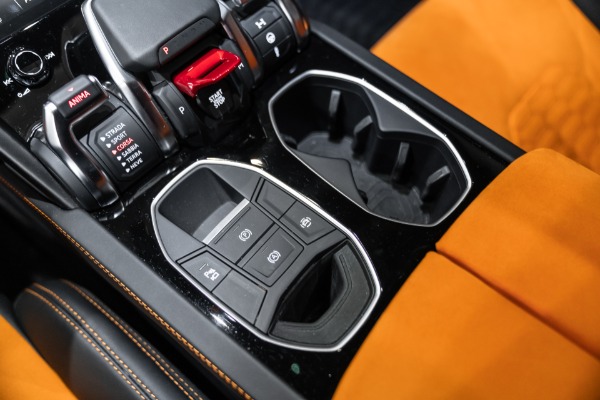 Used-2022-Lamborghini-Urus-SUV-HOT-Color-Combo-Style-Pkg-Taigete-Wheels-FULL-PPF-LOADED-Only-4k-Mi