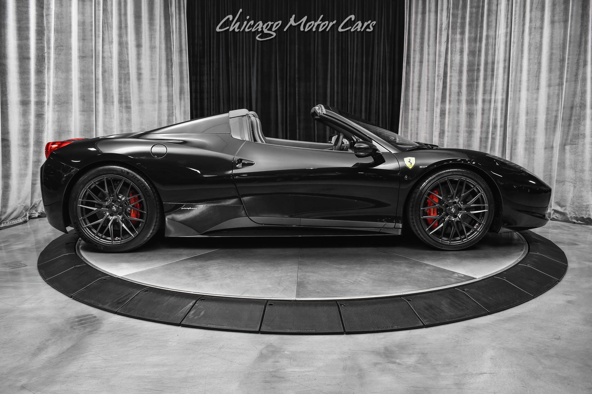 Used-2015-Ferrari-458-Spider-Convertible-LOW-Miles-Carbon-Fiber-Front-Lift-Sport-Exhaust-LOADED