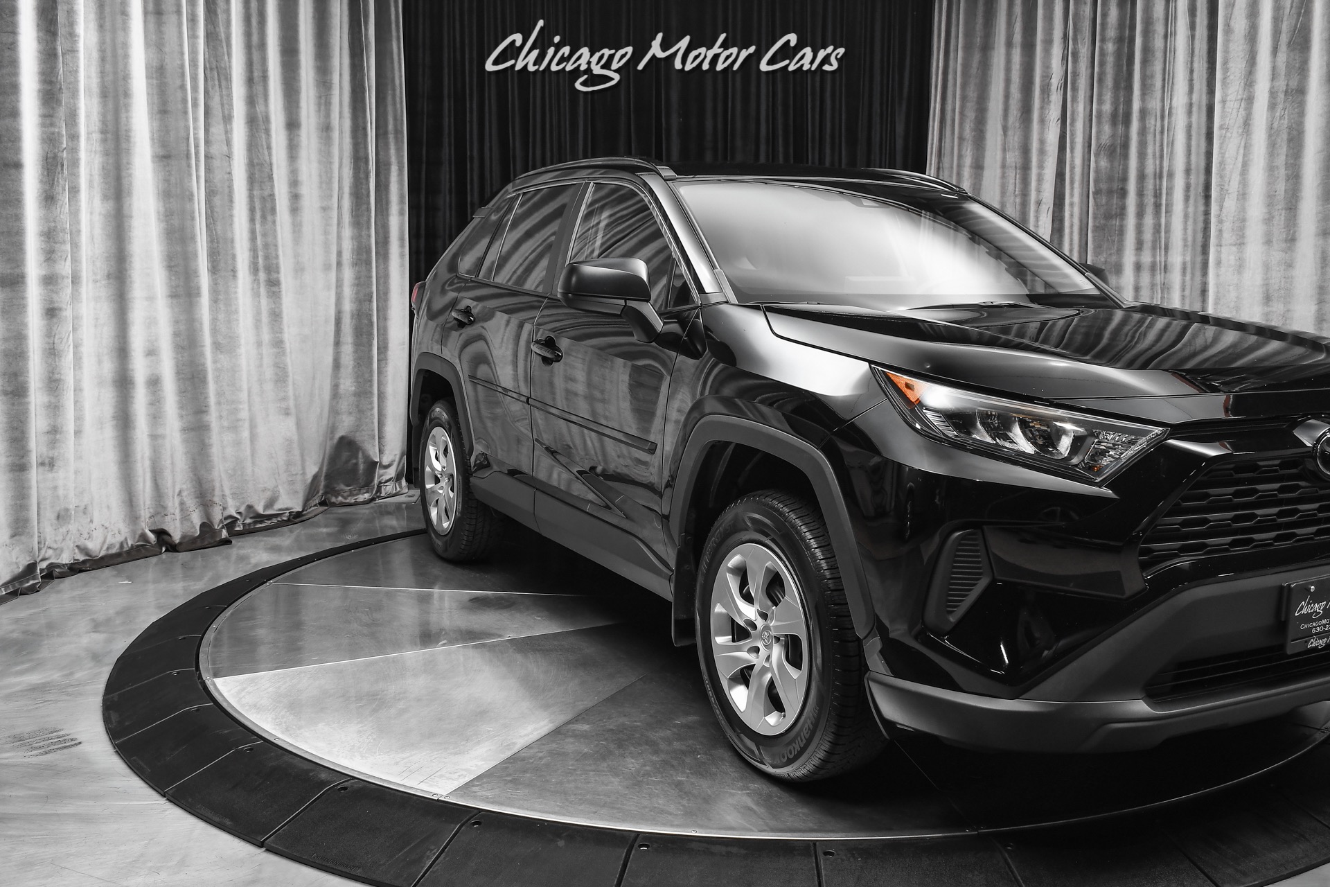 Used-2019-Toyota-RAV4-LE-AWD-SUV-Midnight-Black-All-Weather-Floor-Liners-Well-Equipped-LOW-Miles