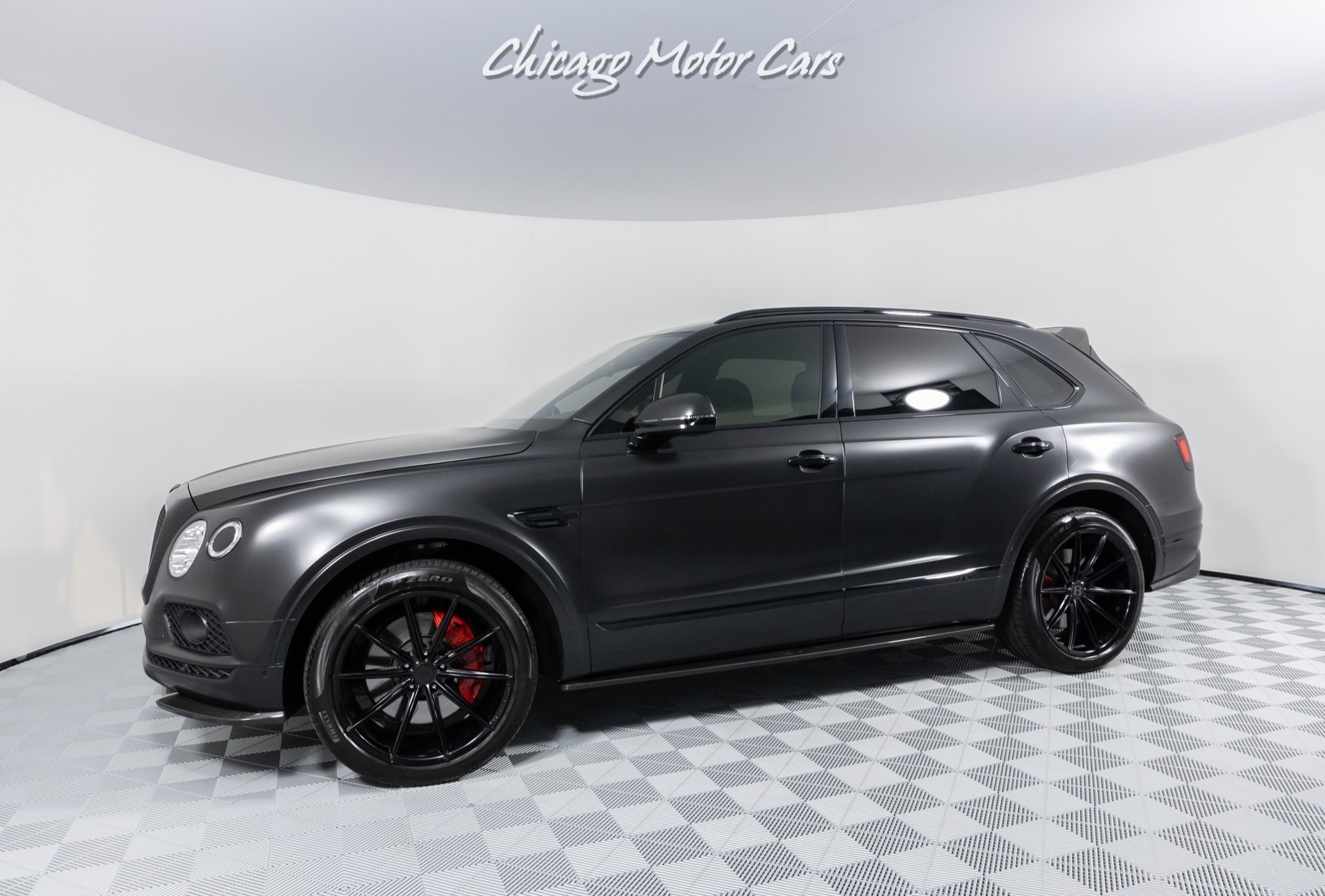Used 2018 Bentley Bentayga BLACK EDITION Mulliner Driving COMFORT SPEC! LOADED for sale Sold at Chicago Motor Cars in West Chicago IL 60185 1