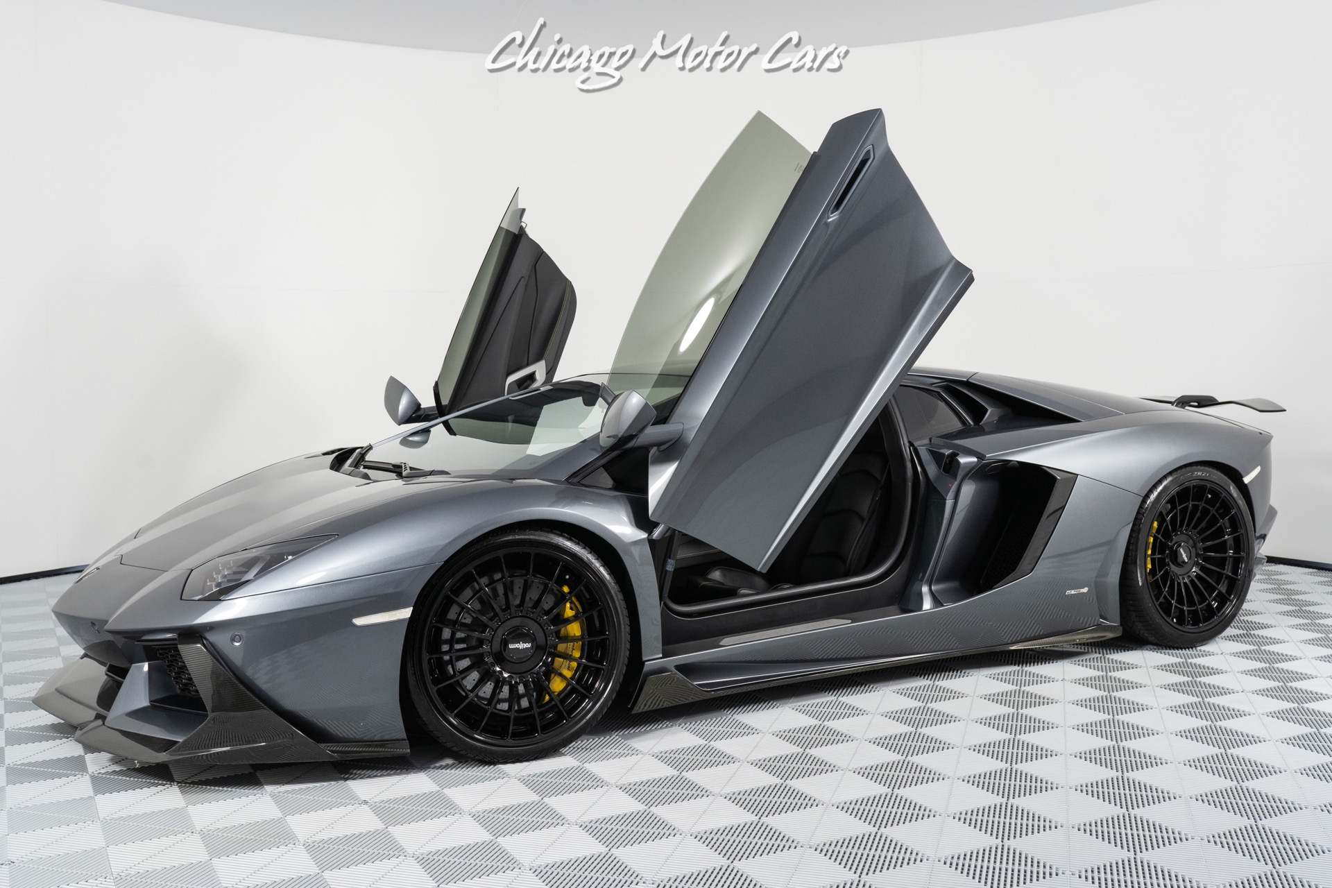 Used 2015 Lamborghini Aventador LP700-4 Coupe Low Miles! Vorsteiner Upgrades! TONS of Carbon! LOADED for sale Sold at Chicago Motor Cars in West Chicago IL 60185 1