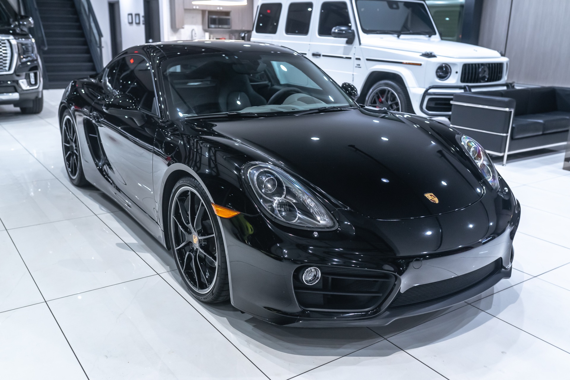 Used-2016-Porsche-Cayman-BLACK-EDITION-6-Speed-Sport-Suspension-Sport-Exhaust-Sport-Seats