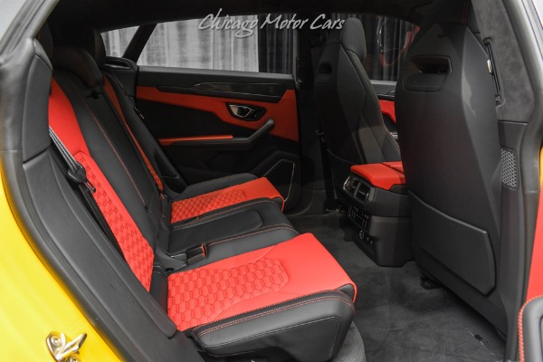 Used-2022-Lamborghini-Urus-SUV-ONLY-79-Miles-HOT-Color-Combo-TONS-of-Carbon-LOADED