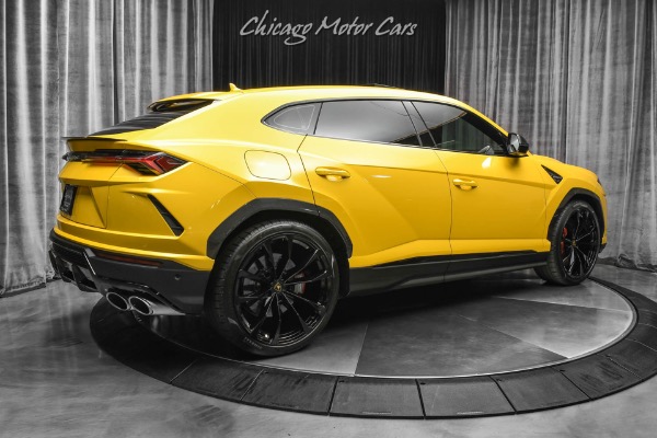 Used-2022-Lamborghini-Urus-SUV-ONLY-79-Miles-HOT-Color-Combo-TONS-of-Carbon-LOADED