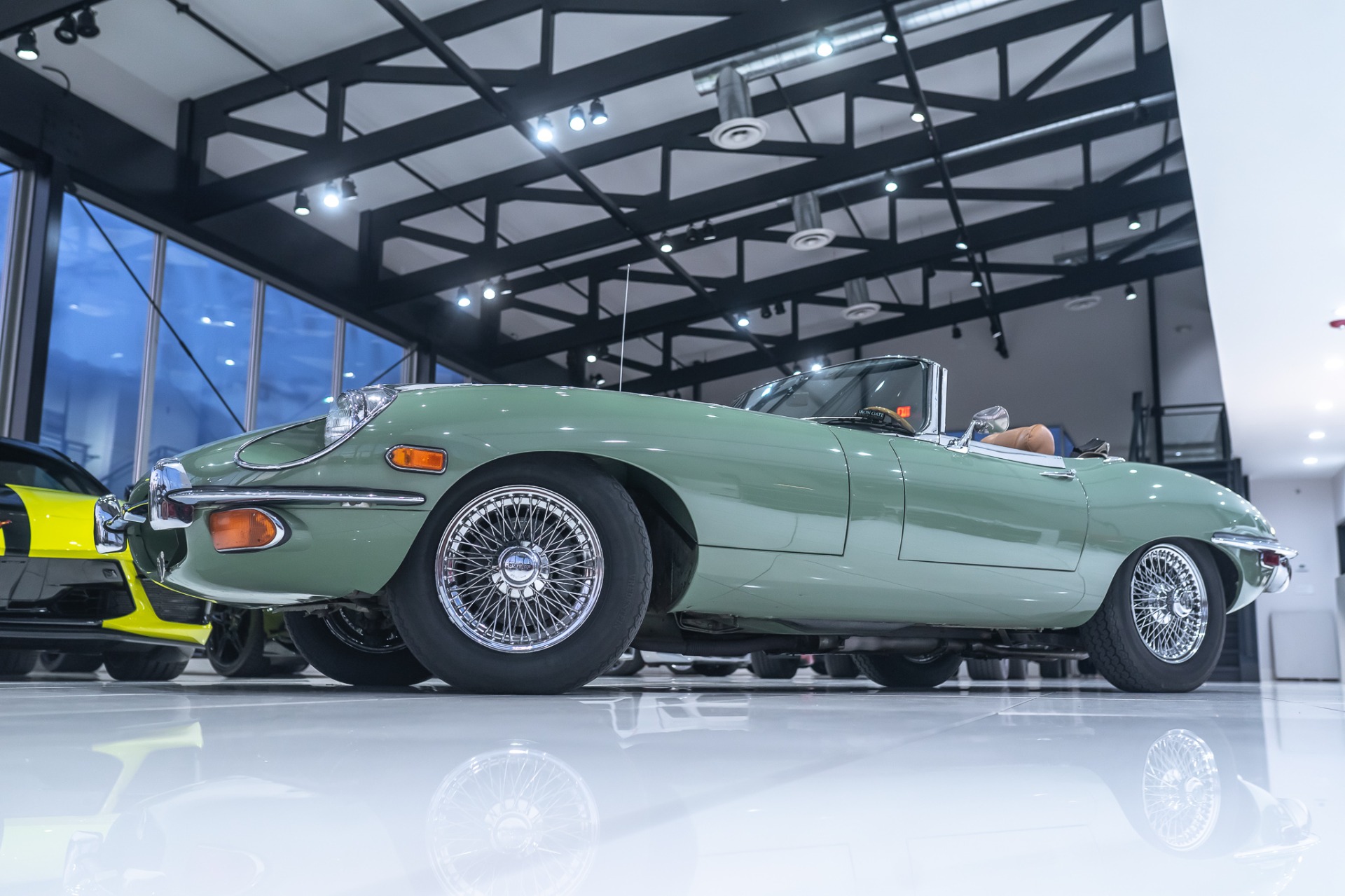 Used-1970-Jaguar-XKE-Series-II-Roadster-42L-Willow-Green-Collector-Condition