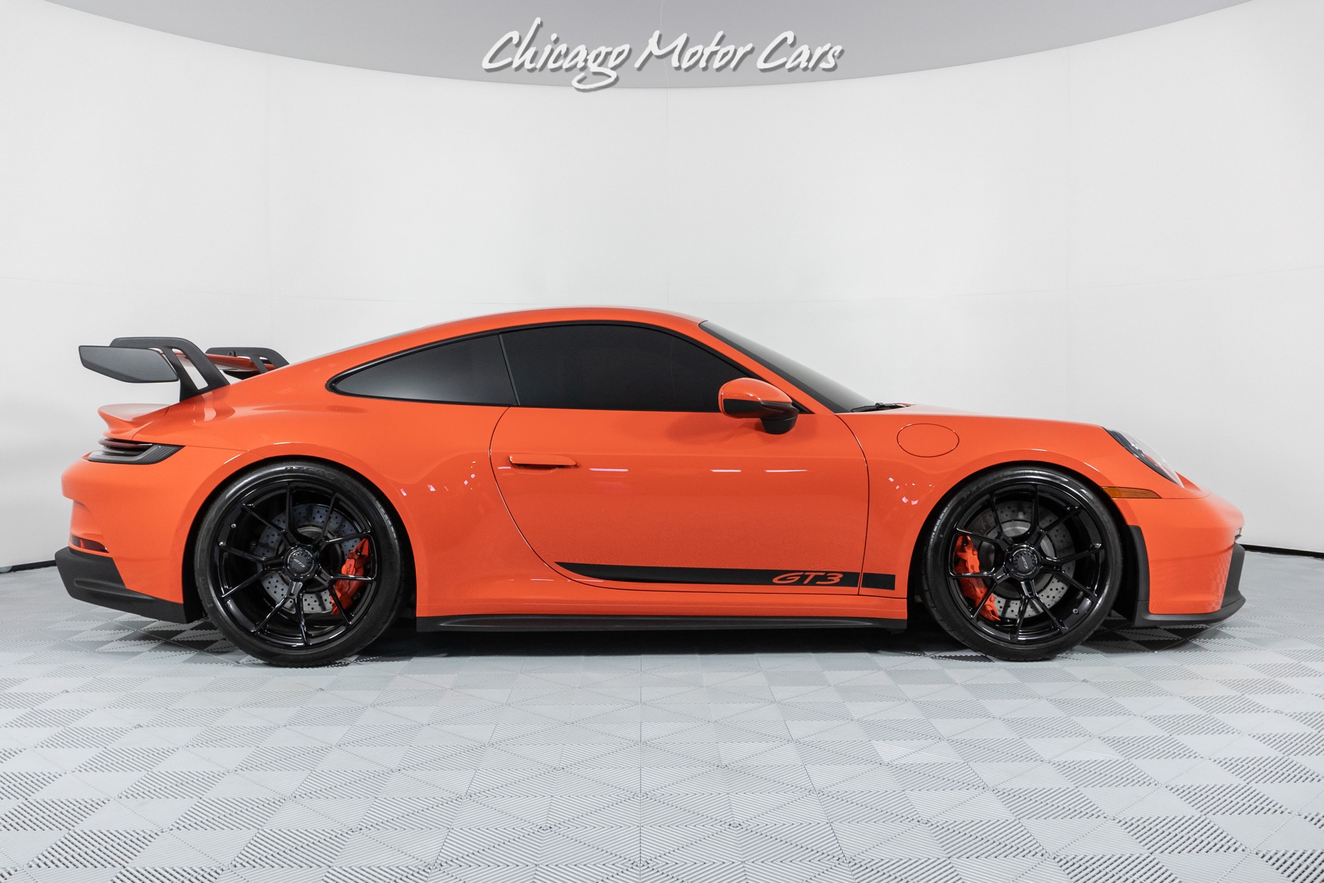 Used-2022-Porsche-911-GT3-Coupe-New-Generation-992-Lava-Orange-Carbon-Bucket-Seats-LOADED