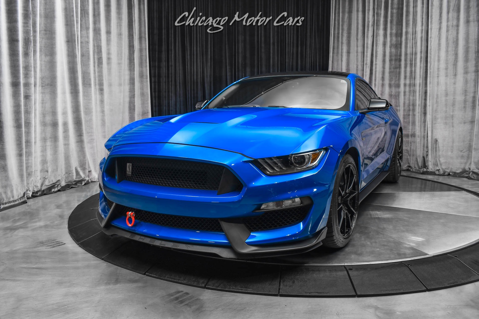 Used-2019-Ford-Mustang-Shelby-GT350-6-Speed-Manual-Flat-plane-526HP-Collectible-New-Tires