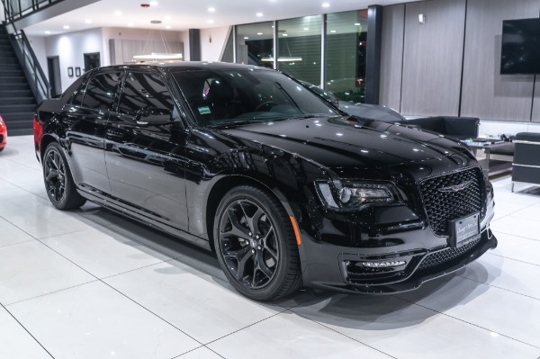 Used-2021-Chrysler-300-S-V8-Sedan-ONLY-990-Miles-57L-HEMI-V8-BORLA-EXHAUST-FRONT-END-PPF