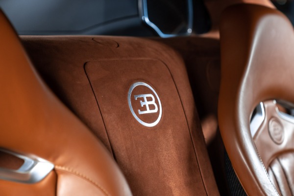 Used-2006-Bugatti-Veyron-164-Coupe-Recent-Service-at-Bugatti-STUNNING-Color-Combo-Cognac-Interior