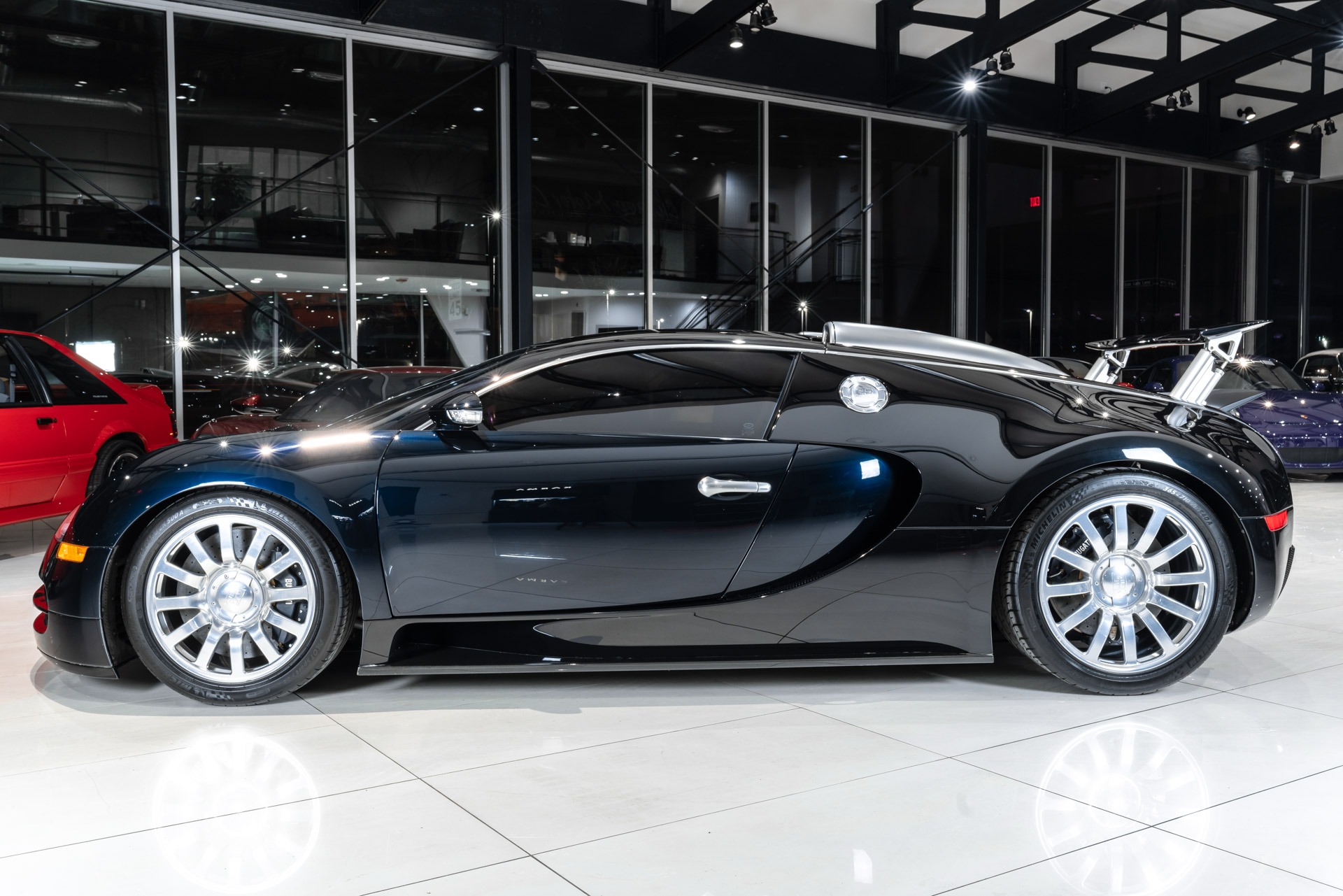 Used-2006-Bugatti-Veyron-164-Coupe-Recent-Service-at-Bugatti-STUNNING-Color-Combo-Cognac-Interior