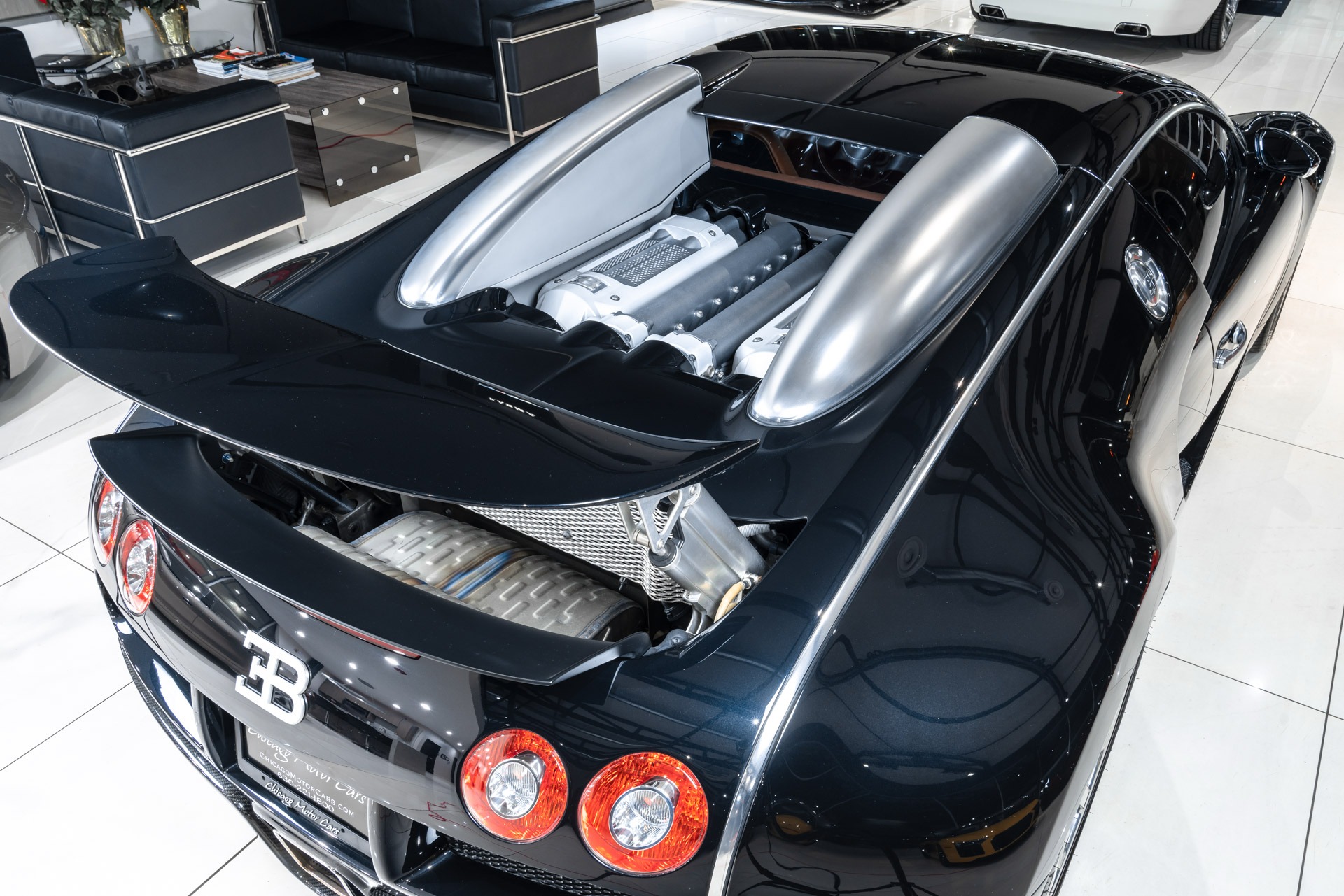 Used-2006-Bugatti-Veyron-164-Coupe-Recent-Service-at-Bugatti-STUNNING-Color-Combo-Cognac-Interior