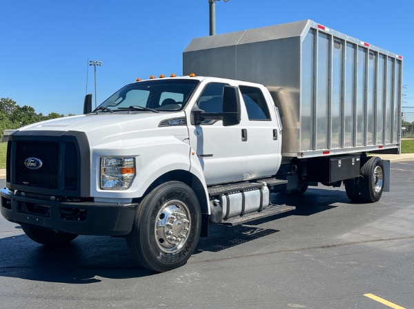 Used 2017 Ford F-750 Super Duty Crew Cab Chipper Truck - PowerStroke Diesel - Automatic - LOW MILES! for sale Sold at Chicago Motor Cars in West Chicago IL 60185 1