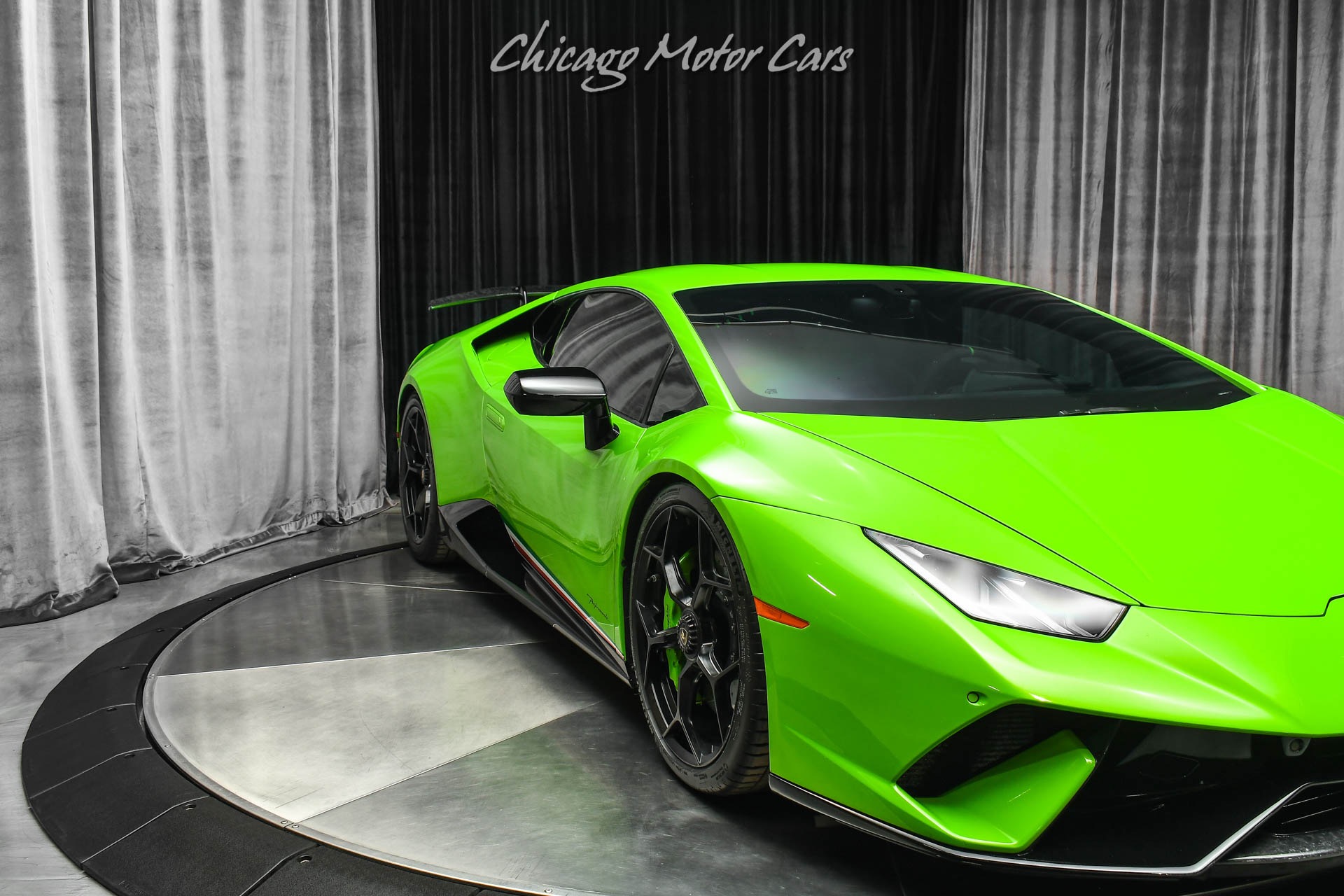 Used-2018-Lamborghini-Huracan-LP640-4-Performante-VERDE-MANTIS-FINISH-FORGED-CARBON-ENGINE-BAY-LOADED