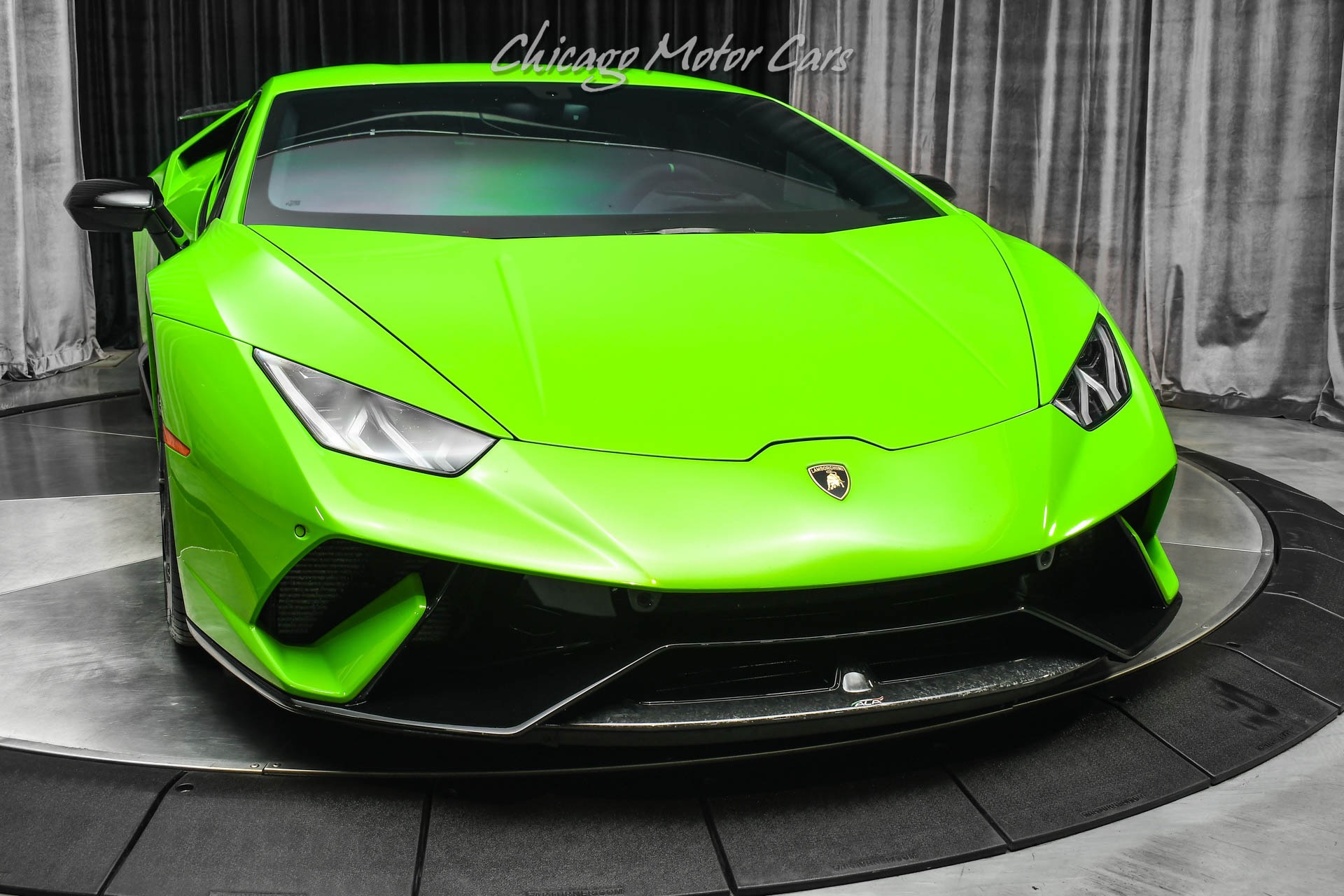 Used-2018-Lamborghini-Huracan-LP640-4-Performante-VERDE-MANTIS-FINISH-FORGED-CARBON-ENGINE-BAY-LOADED