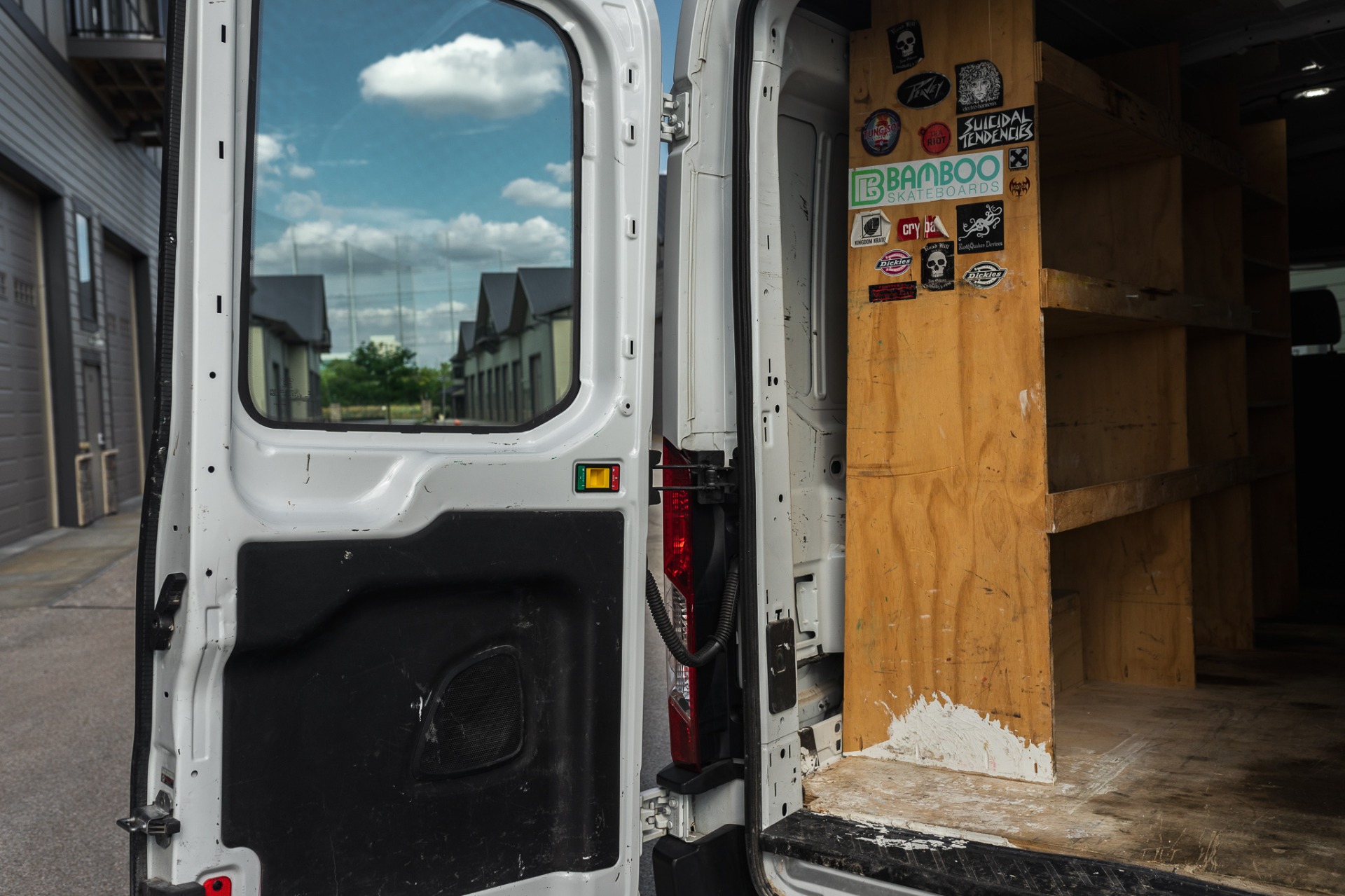 Used-2019-Ford-Transit-Cargo-250-148-WB-Cargo-Van-Built-in-Shelving