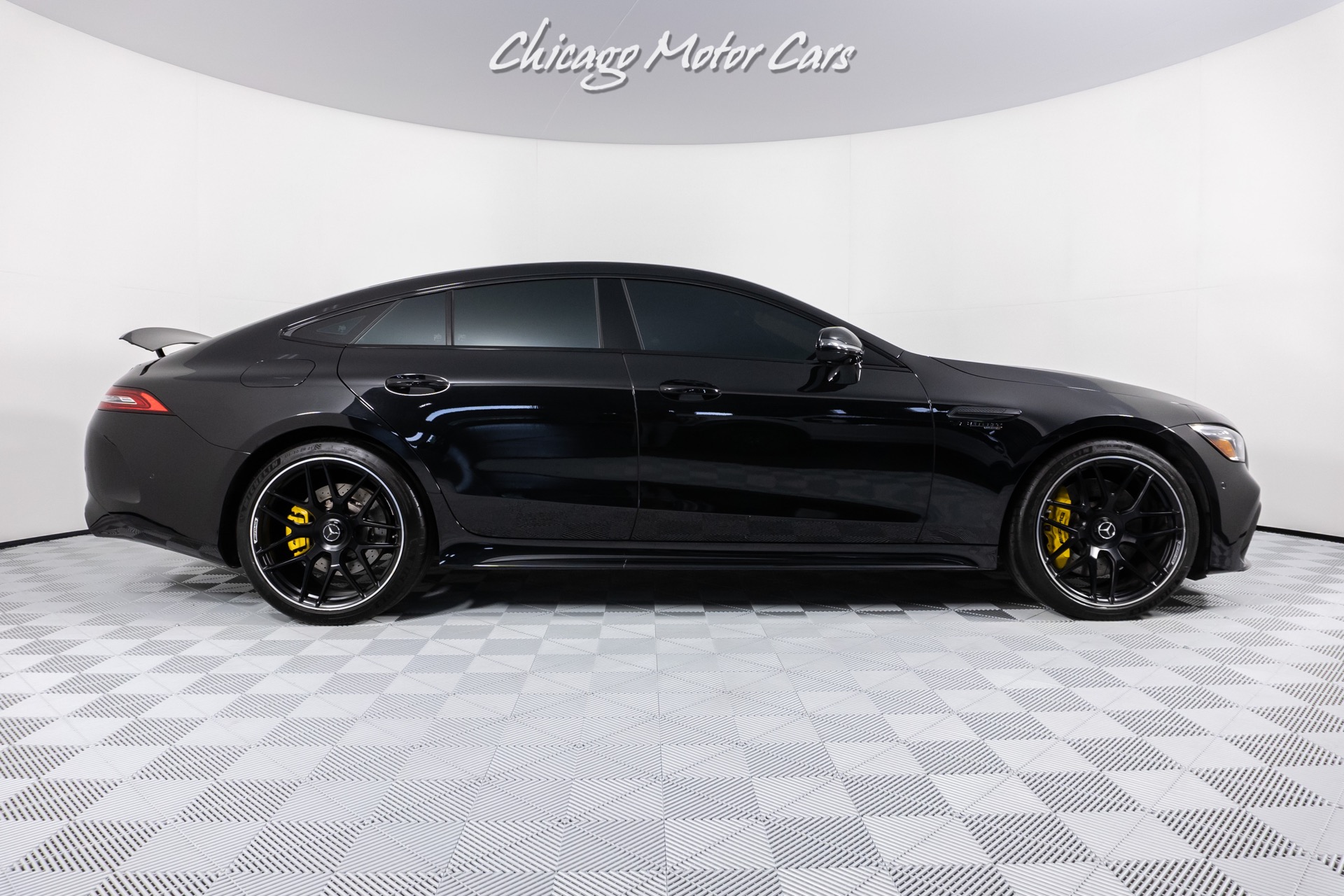 Used-2021-Mercedes-Benz-AMG-GT63-S-STARLIGHT-HEADLINER-AMG-PERFORMANCE-SEATS-LOADED